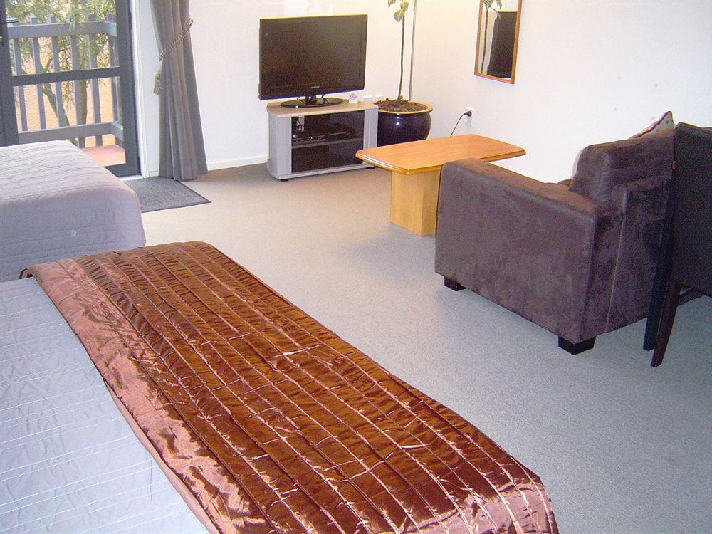 Sherborne Motor Lodge Christchurch Dış mekan fotoğraf